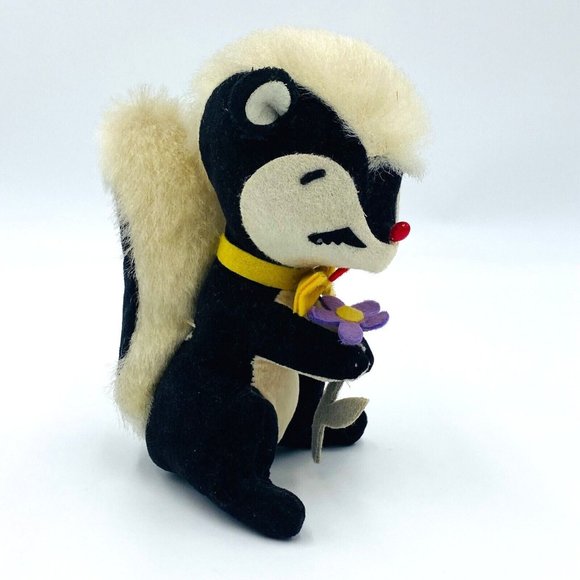 Rare Vintage Fun Farm Dream Pets Skunk Sniffer, Made in Japan, Purple Flower, 6" - Picture 2 of 16
